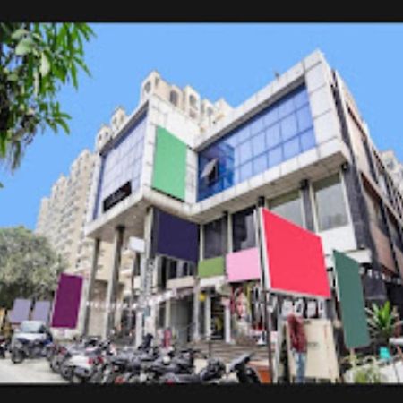 Chirag Hotel,Ghaziabad Ngoại thất bức ảnh