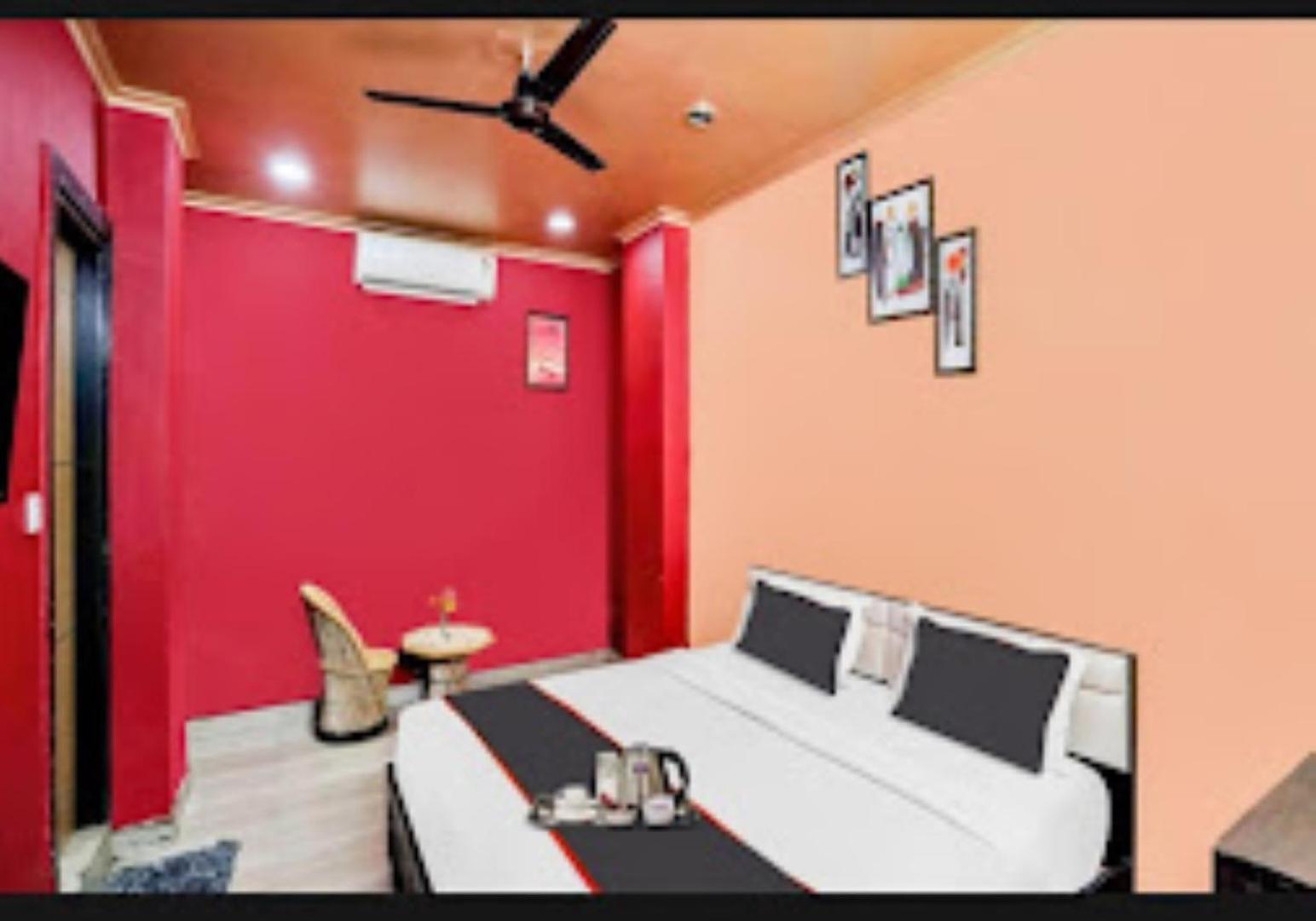 Chirag Hotel,Ghaziabad Ngoại thất bức ảnh
